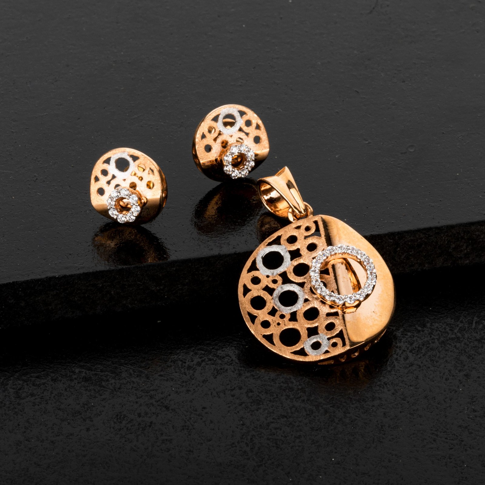 Pendant Set For Ladies