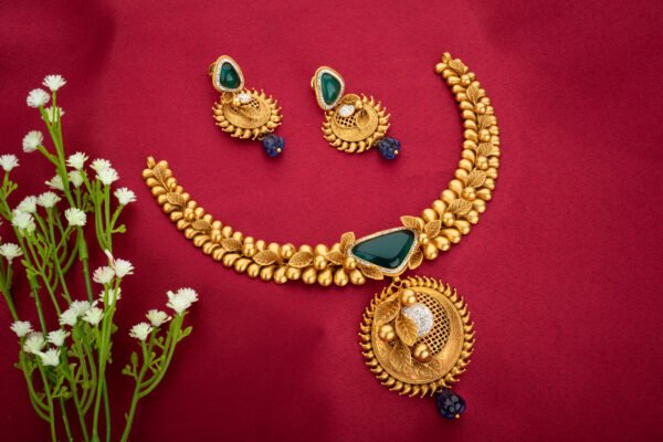 bridal necklace and earring set