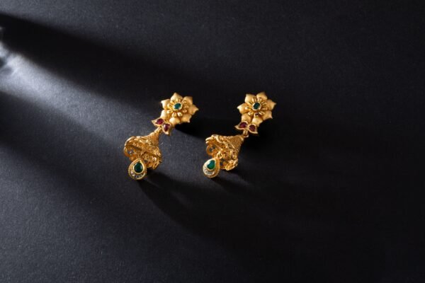 gold earrings designs for ladies