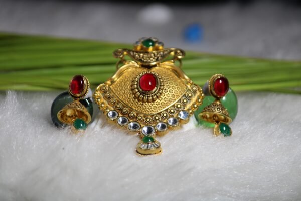 gold for women