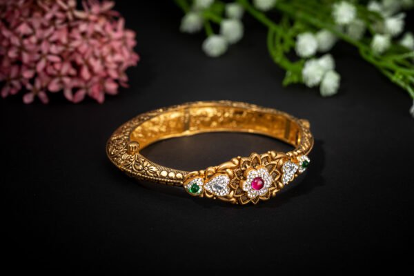 gold kangan latest design