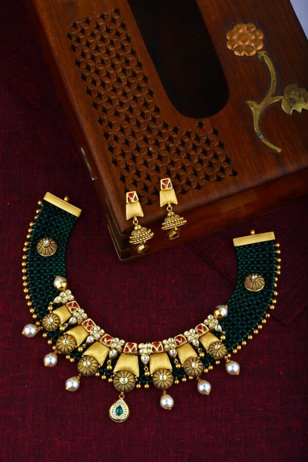 gold necklace for antique