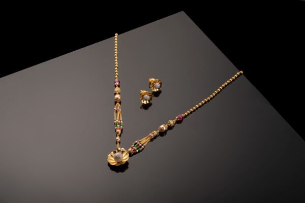 gold necklace with earrings