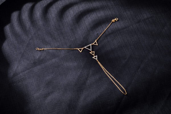 gold panja for woman designs