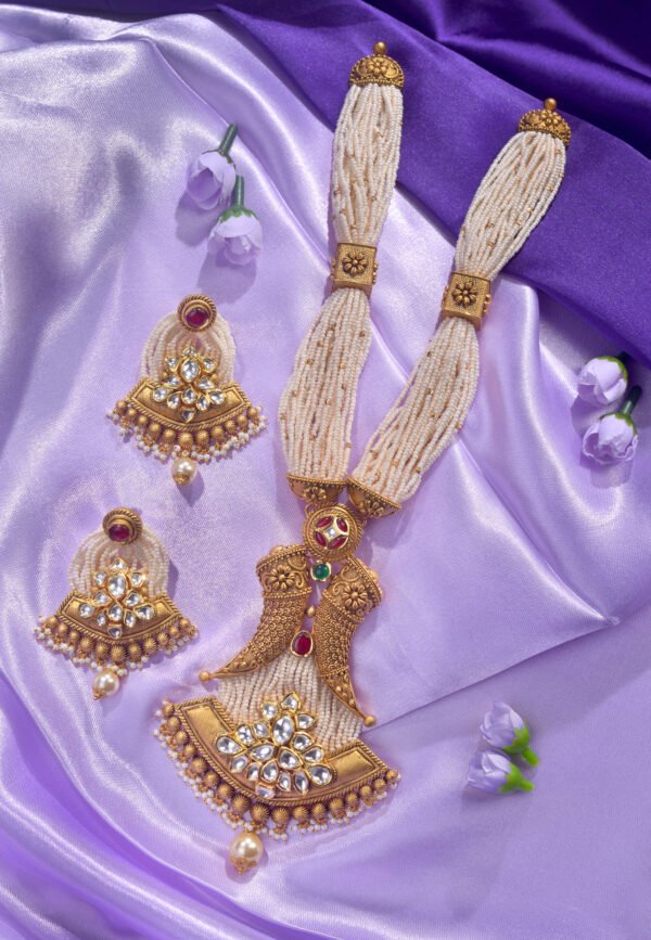 golden necklace for womens