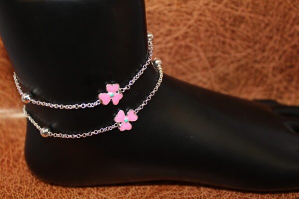 silver payal with flower design