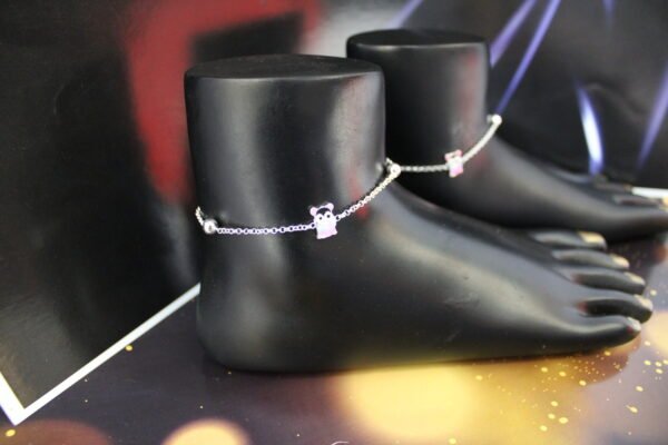 simple design of silver payal for girls